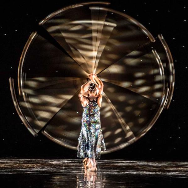 MOMIX